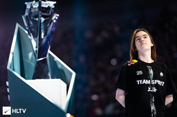 FPX再官宣减员，FMVP打野正式离队