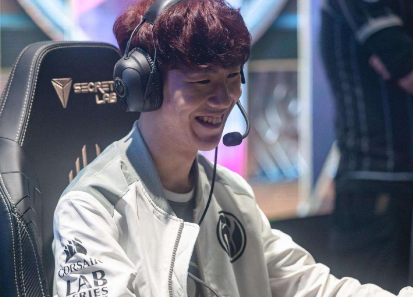 BIG EQUIPA 荣获 ESL Impact League 第8季冠军